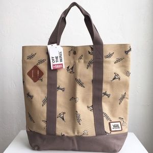 VANS NWT Alton Wampum Beach Tote Bag $45.00